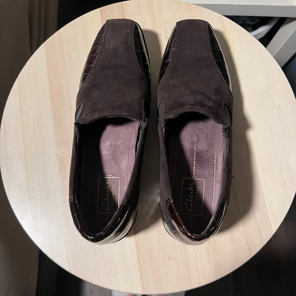Clarks Active Air Women 9M Slip On Loafers Brown Leather Square Toe Casual Comfy - Picture 3 of 5
